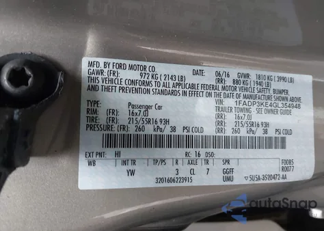 2016 Ford Focus Se z USA, uszkodzony, nr VIN 1FADP3KE4GL354948